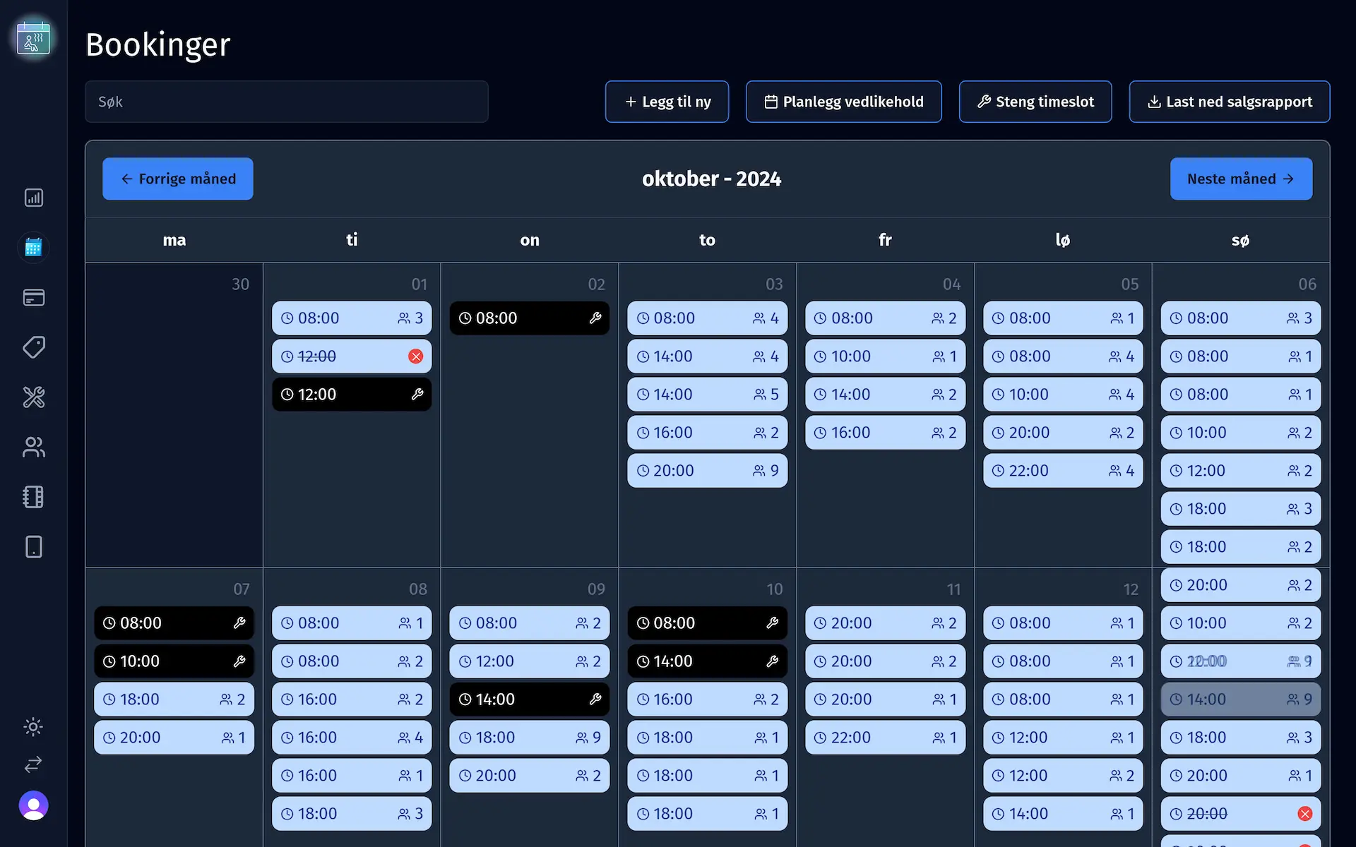 Sauna Booking, Kalender visning, laptop, mørkt tema